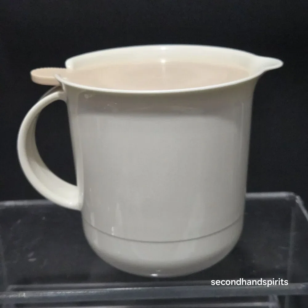 Vtg Tupperware Creamer Beige/White 2309A Pale Pink Snap On Lid Coffee Tea Sugar